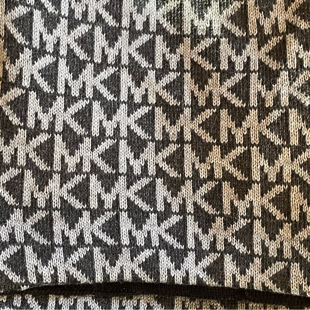Michael Kors Scarf 10” X 64”